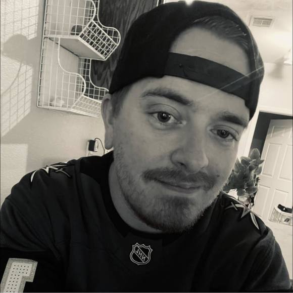 Meet your Posher, Kyle - Picture 1 of 1